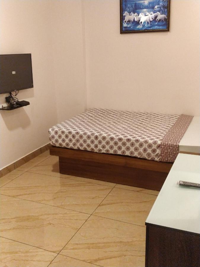 Majestic Inn Thiruvananthapuram Extérieur photo