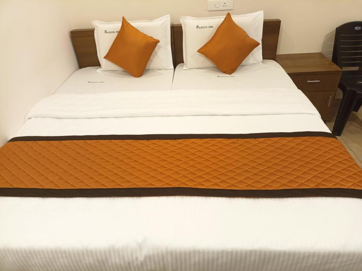 Majestic Inn Thiruvananthapuram Extérieur photo