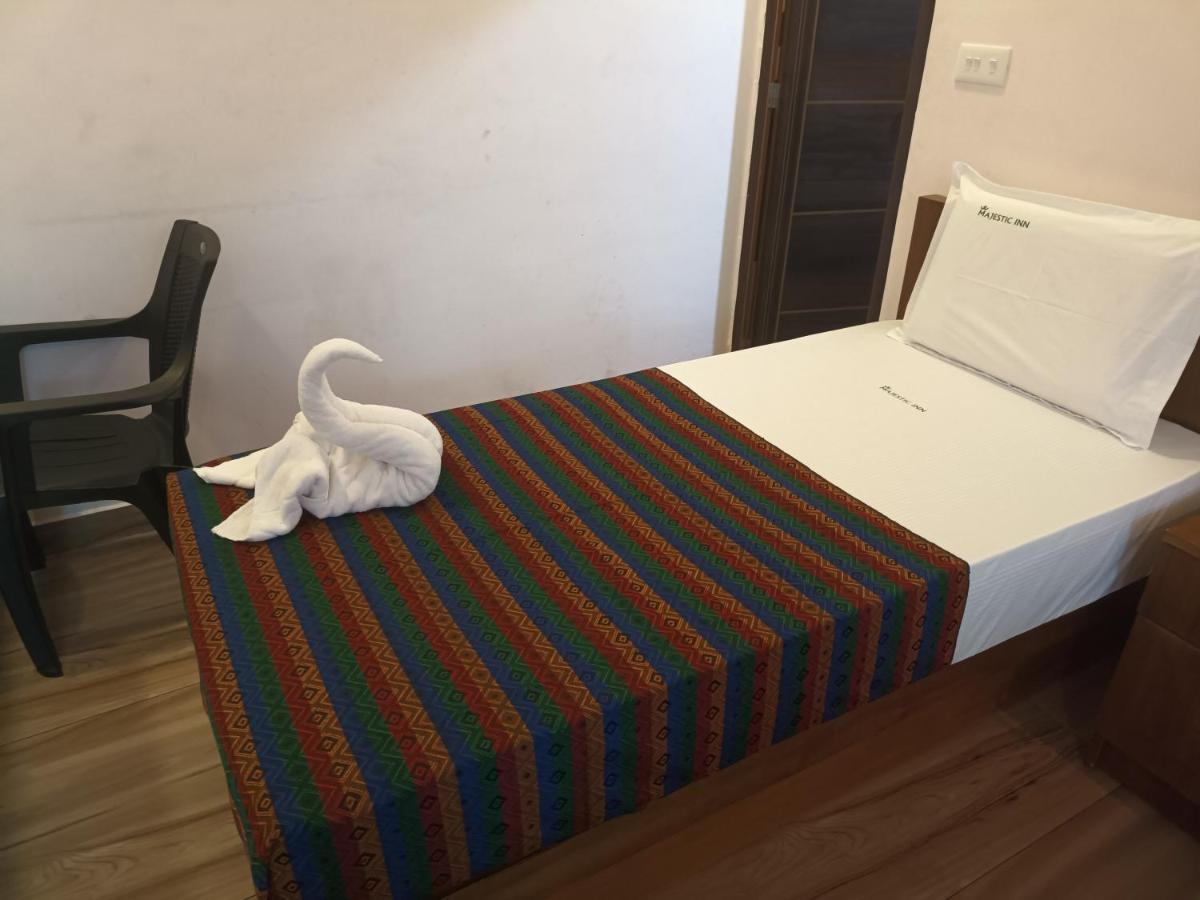 Majestic Inn Thiruvananthapuram Extérieur photo