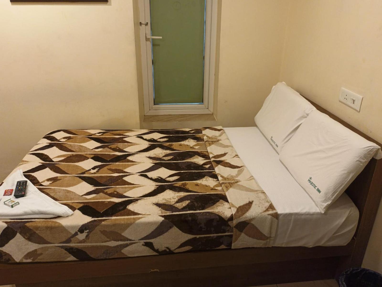 Majestic Inn Thiruvananthapuram Extérieur photo